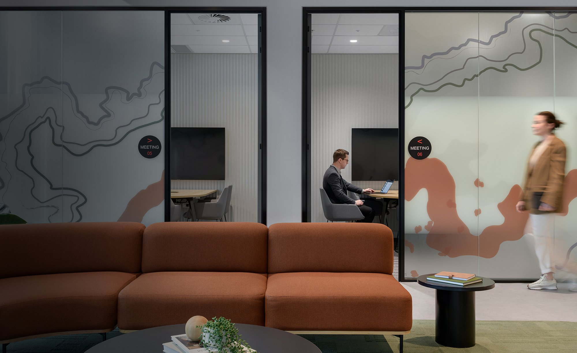 Adecco-Brisbane_meeting-rooms_L