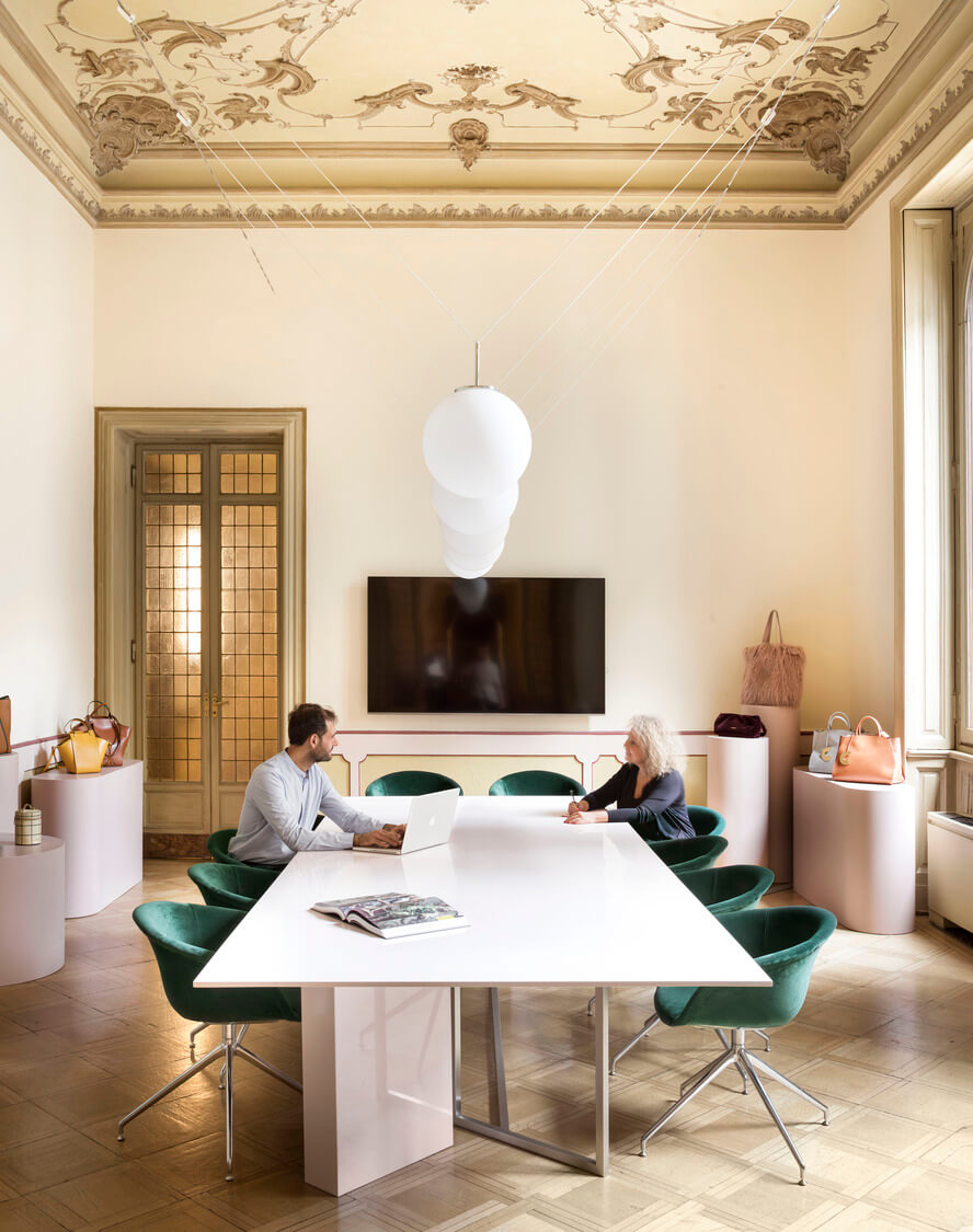 Coccinelle_conferenceroom
