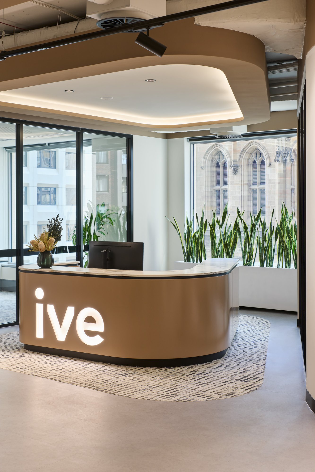 IVEGroup_reception