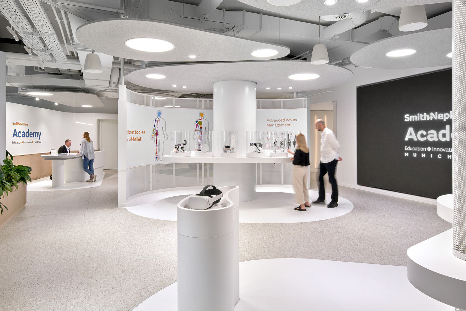 SMITH_NEPHEW_MUNICH_N85_medium
