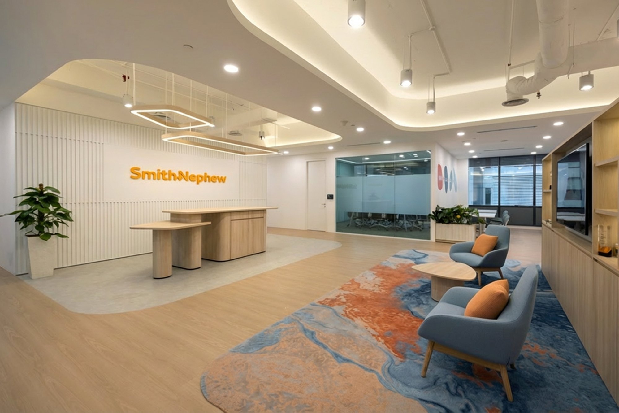 Smith+Nephew_02