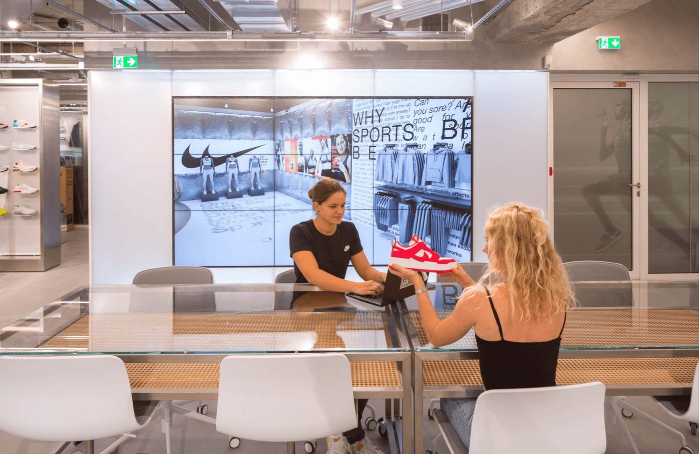 Nike_Paris_Downstream