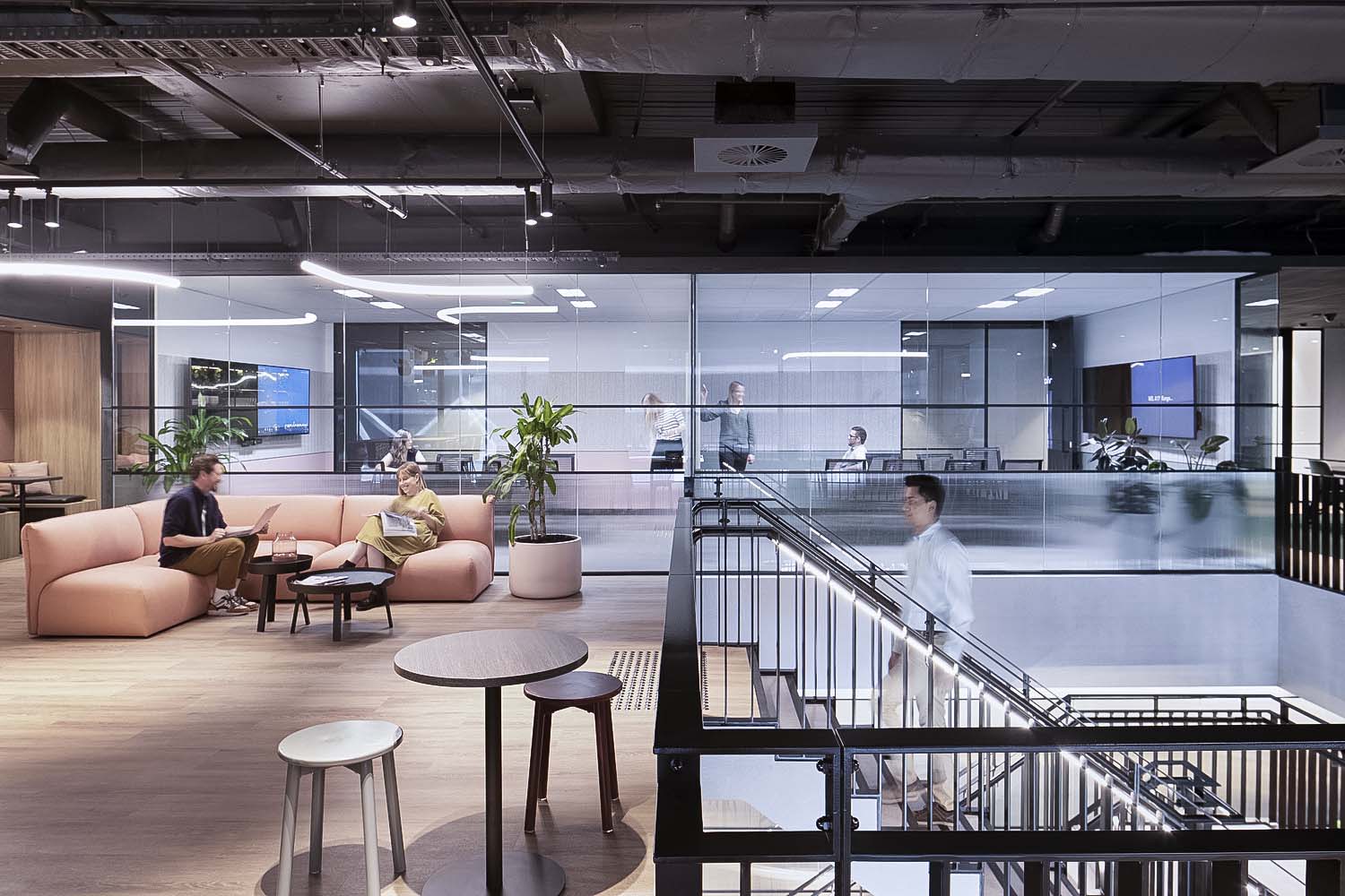 Confidential global software company_stairs