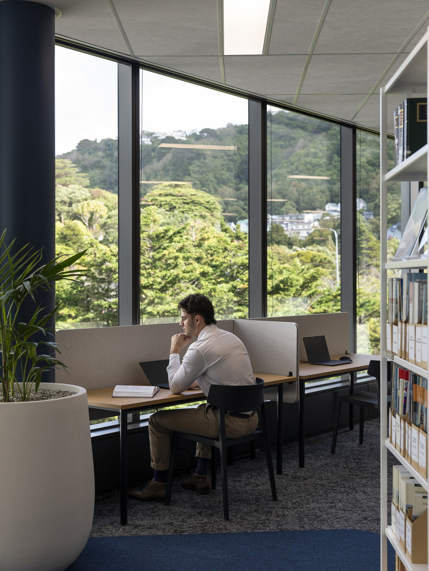 Library with views to nature outside 