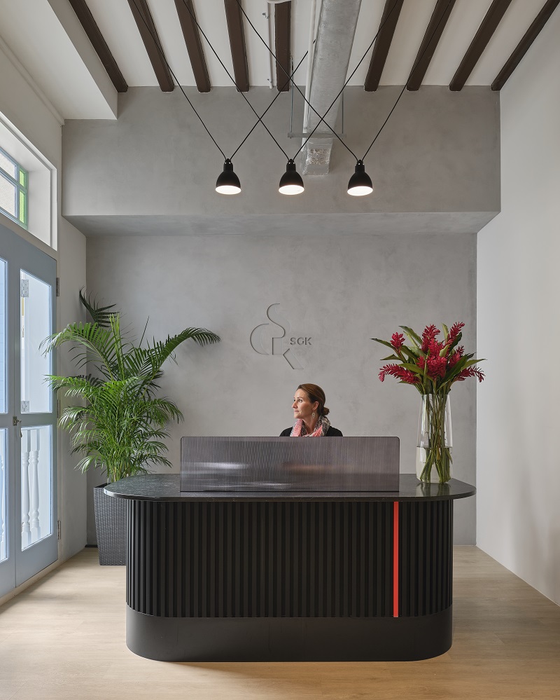 SGK reception desk