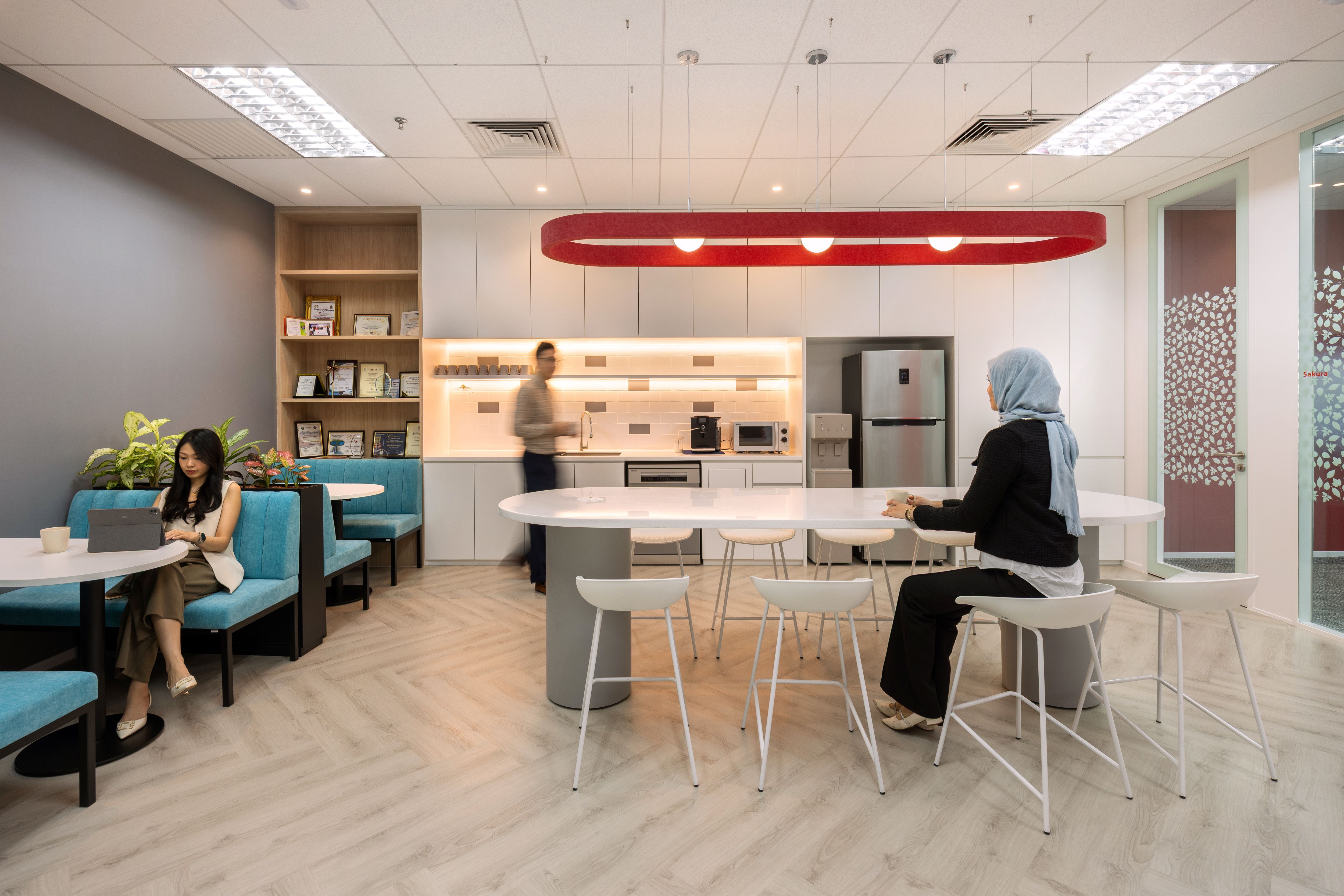 Astellas_KL_Unispace_Finbarr_Fallon_02_resized