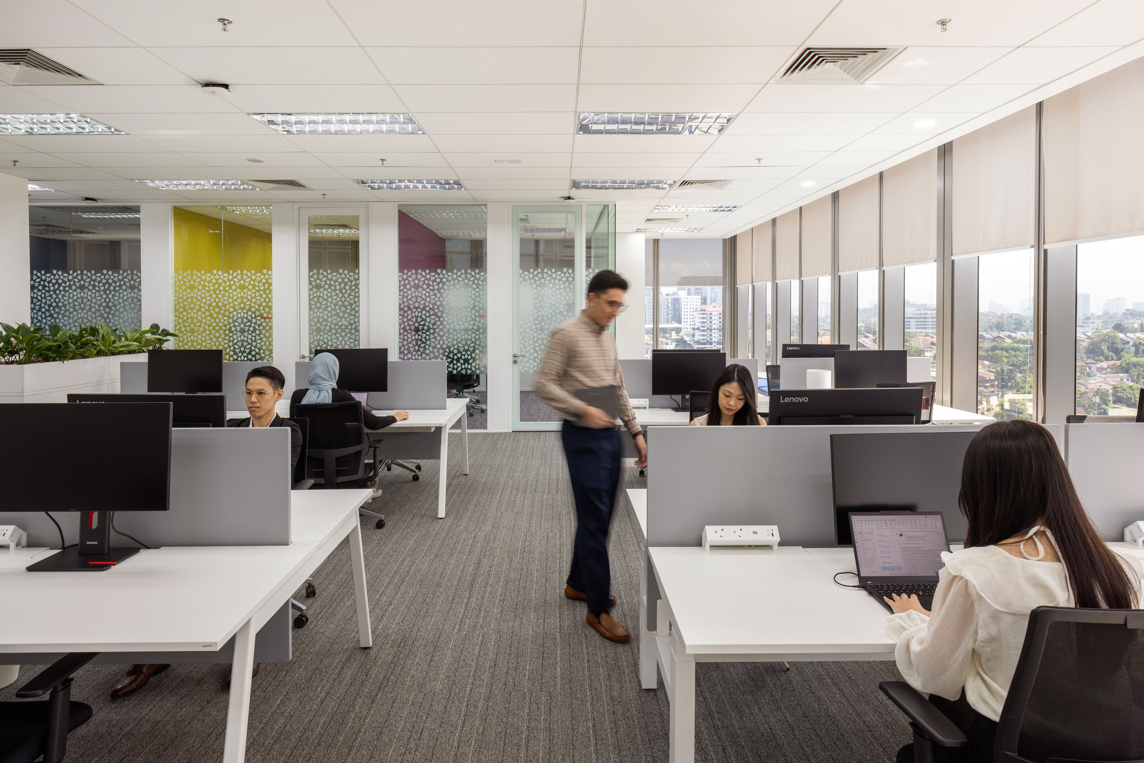 Astellas_KL_Unispace_Finbarr_Fallon_06_resized