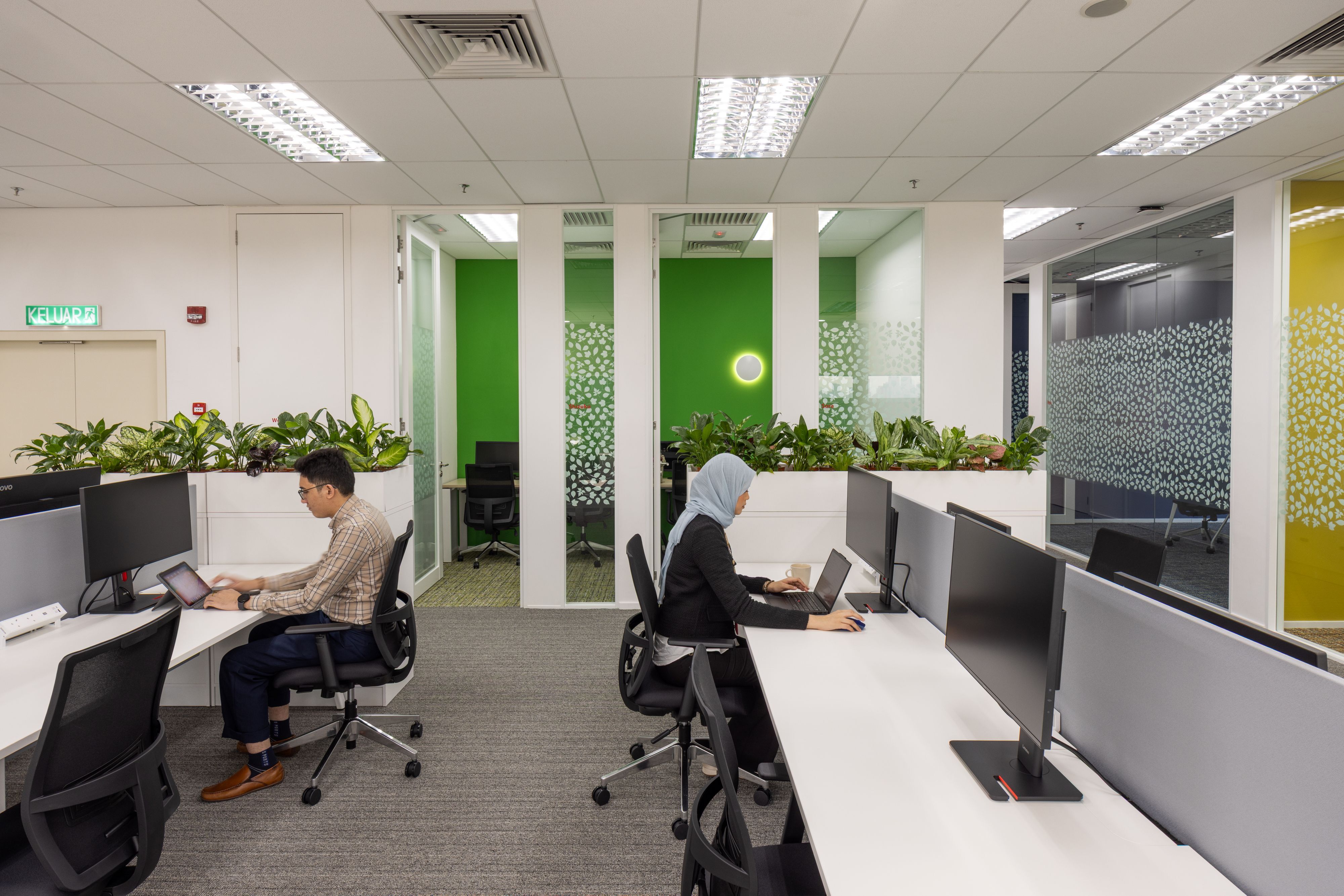 Astellas_KL_Unispace_Finbarr_Fallon_09_resized