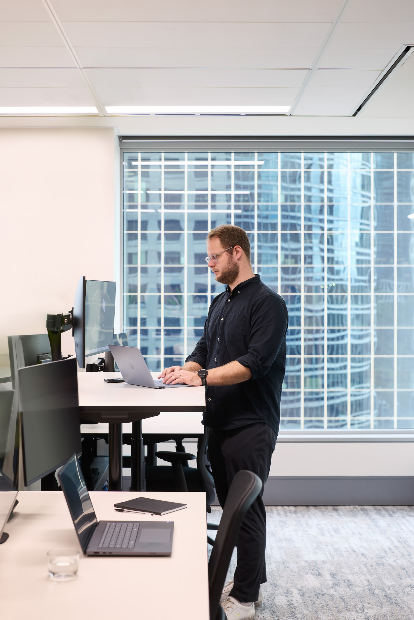 IVE_Group_Sydney_workdesk