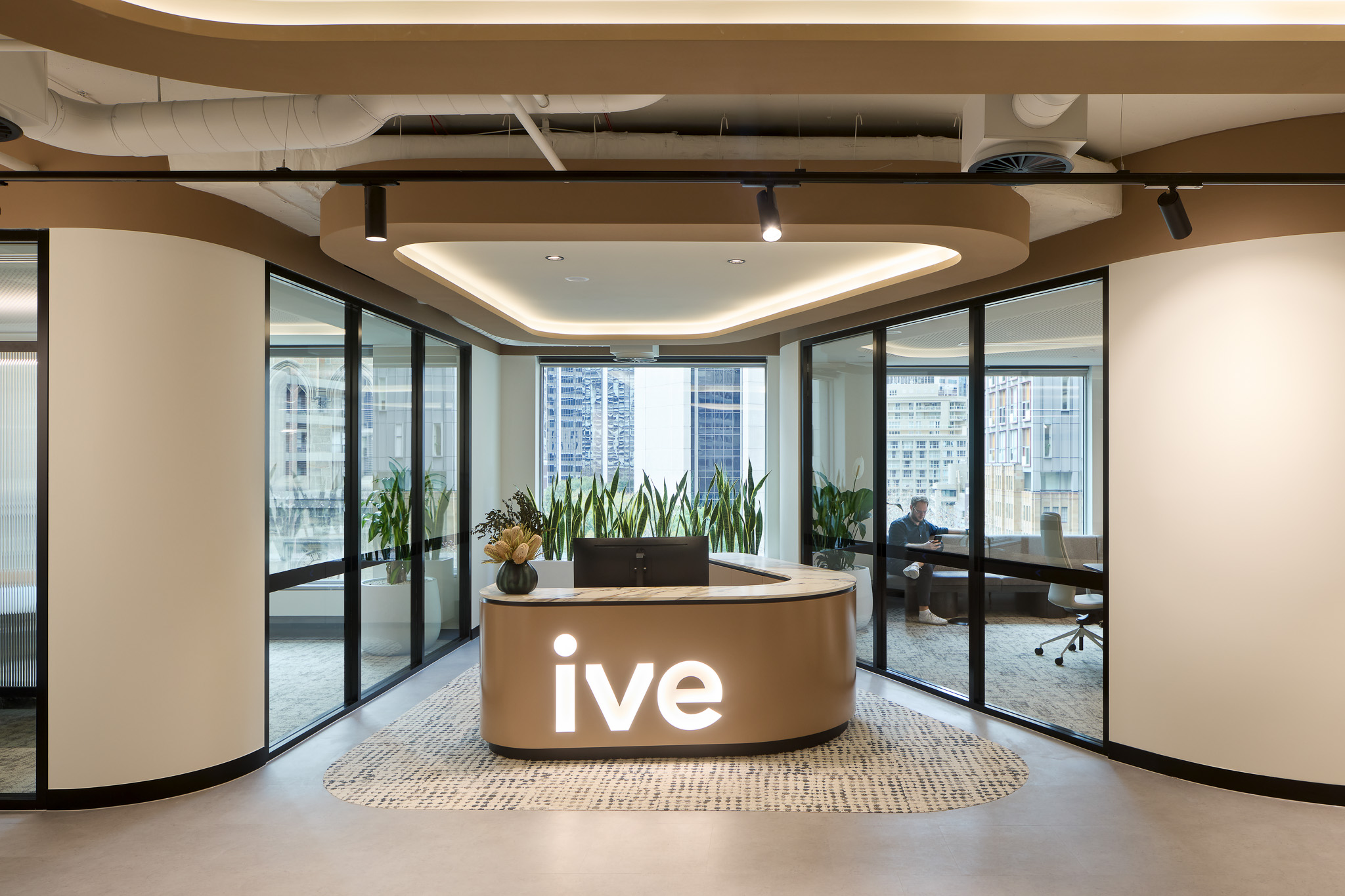 IVEGroup_Sydney_receptiondesk