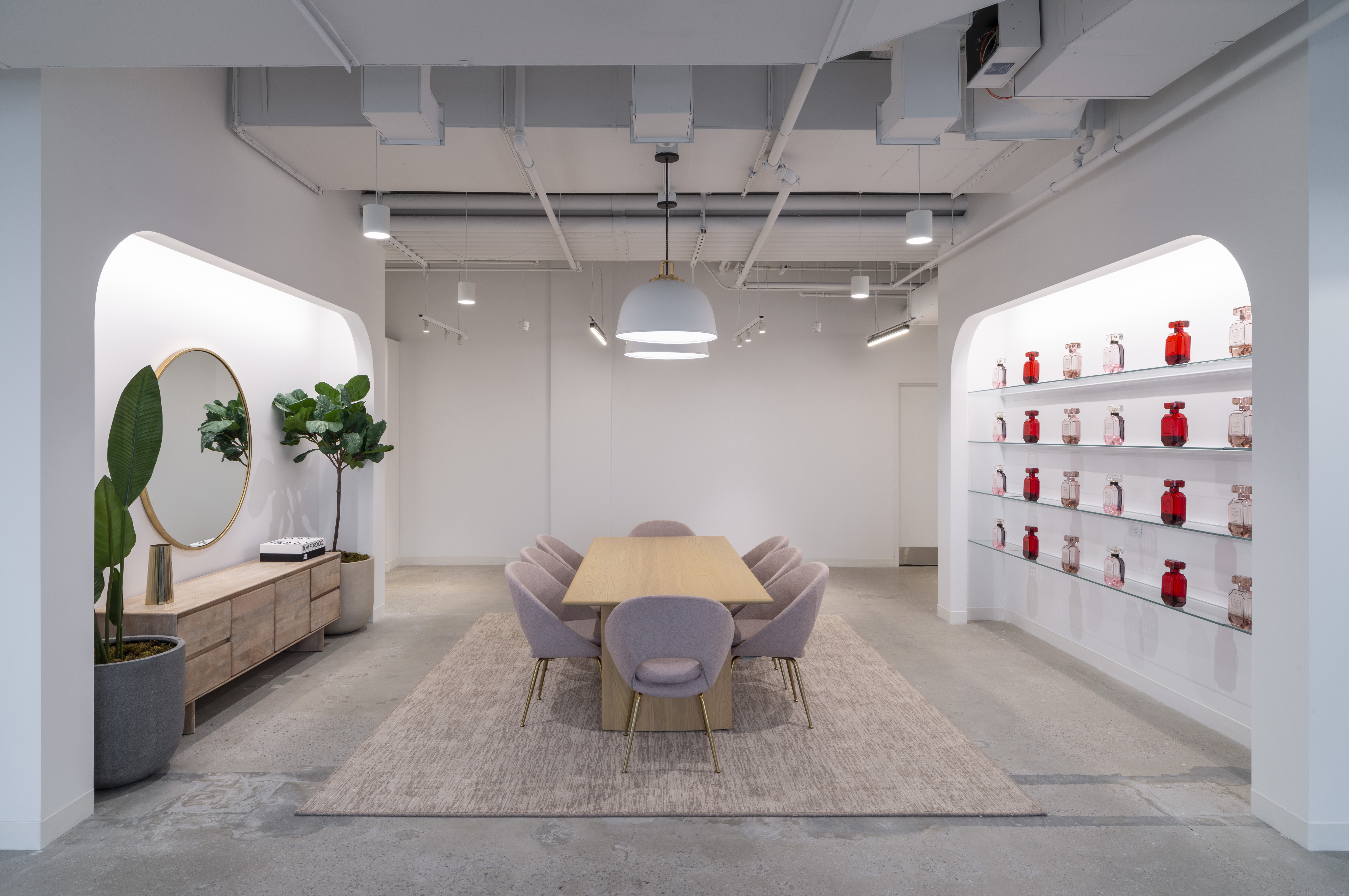 Multiuse conference room