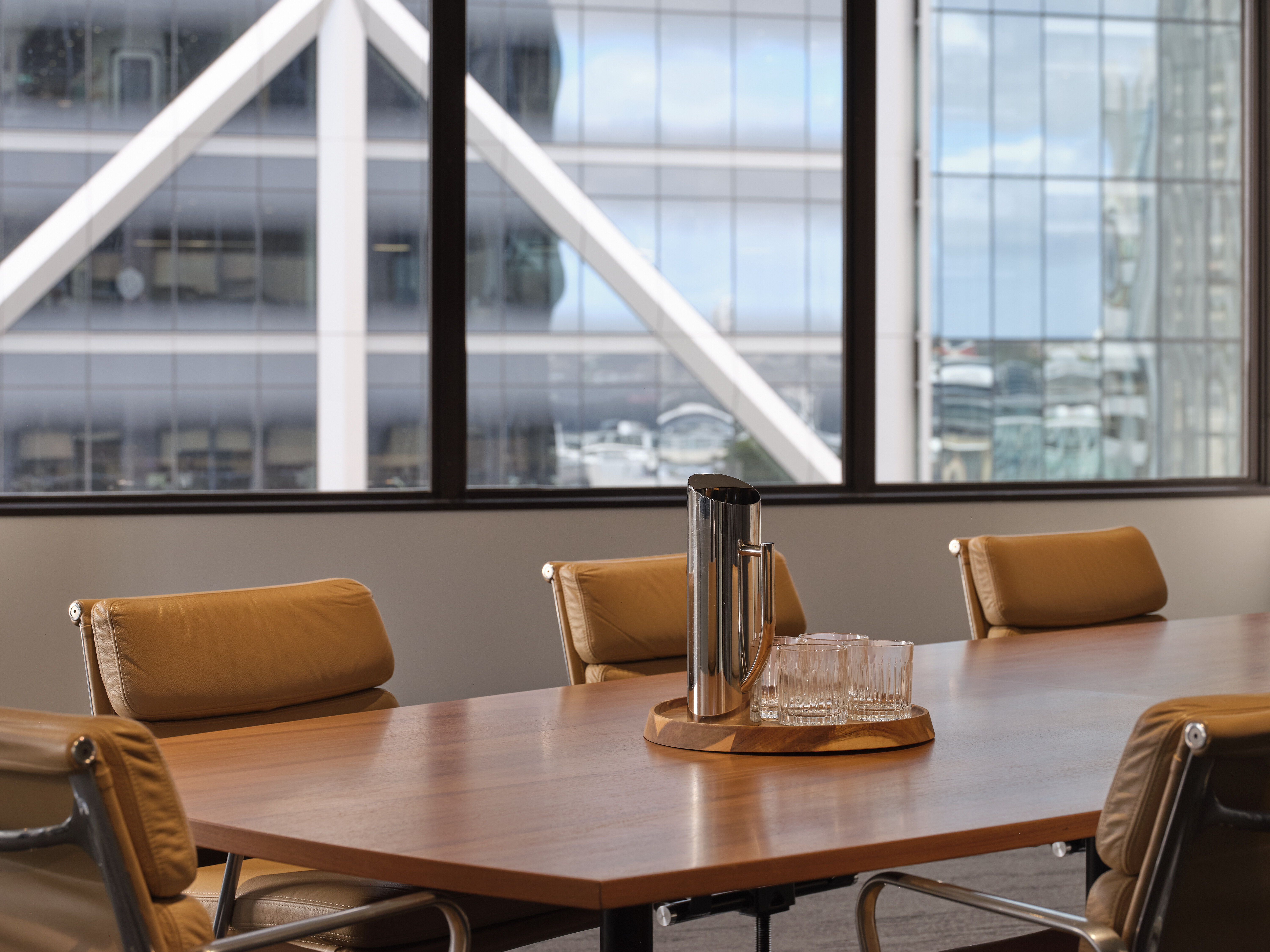 Precinct's fitted suites have a variety of meeting rooms including a large boardroom overlooking Auckland City's Commercial Bay