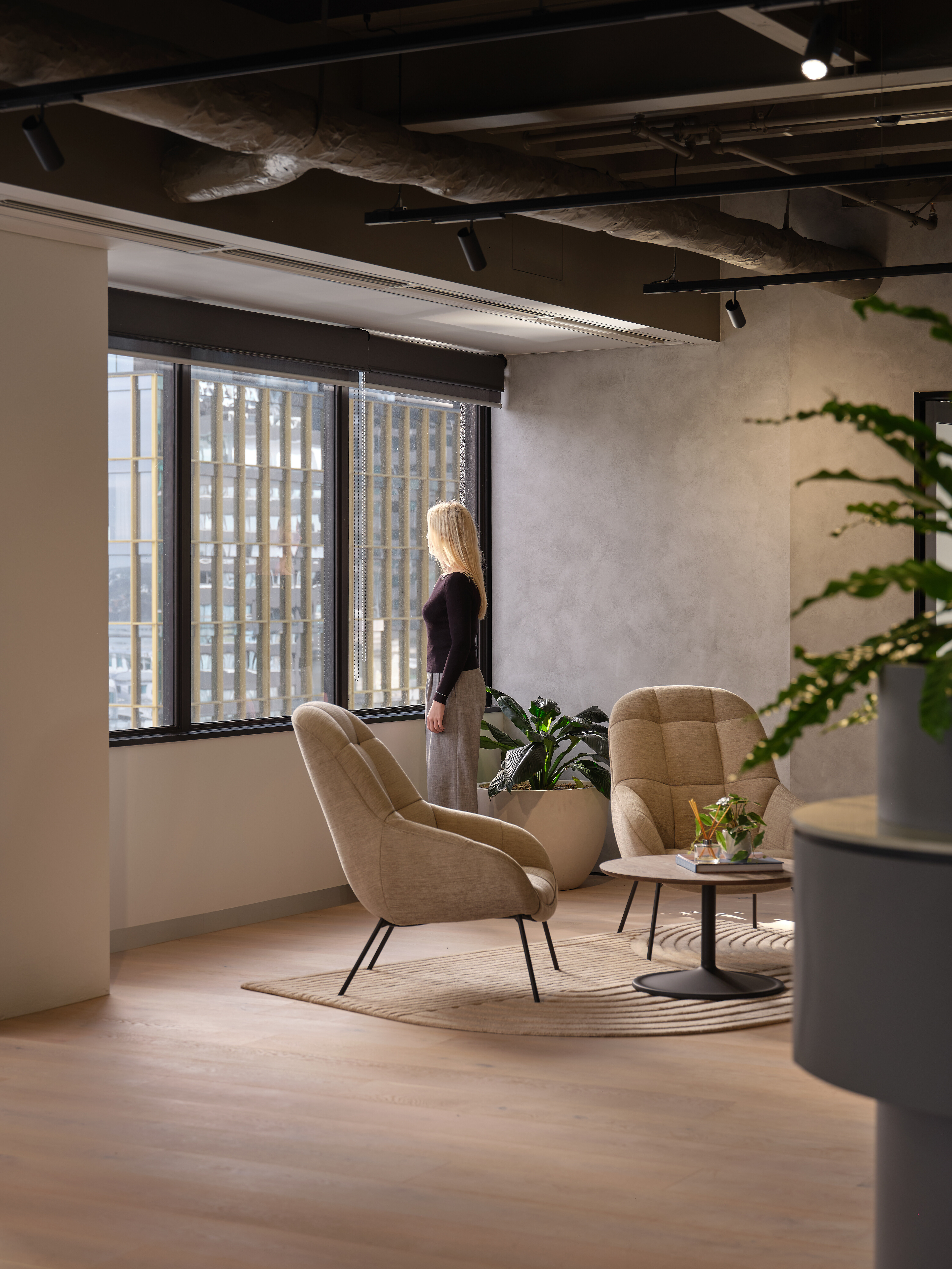 Precinct's fitted suites at Auckland's AON centre look out across Auckland city and harbour