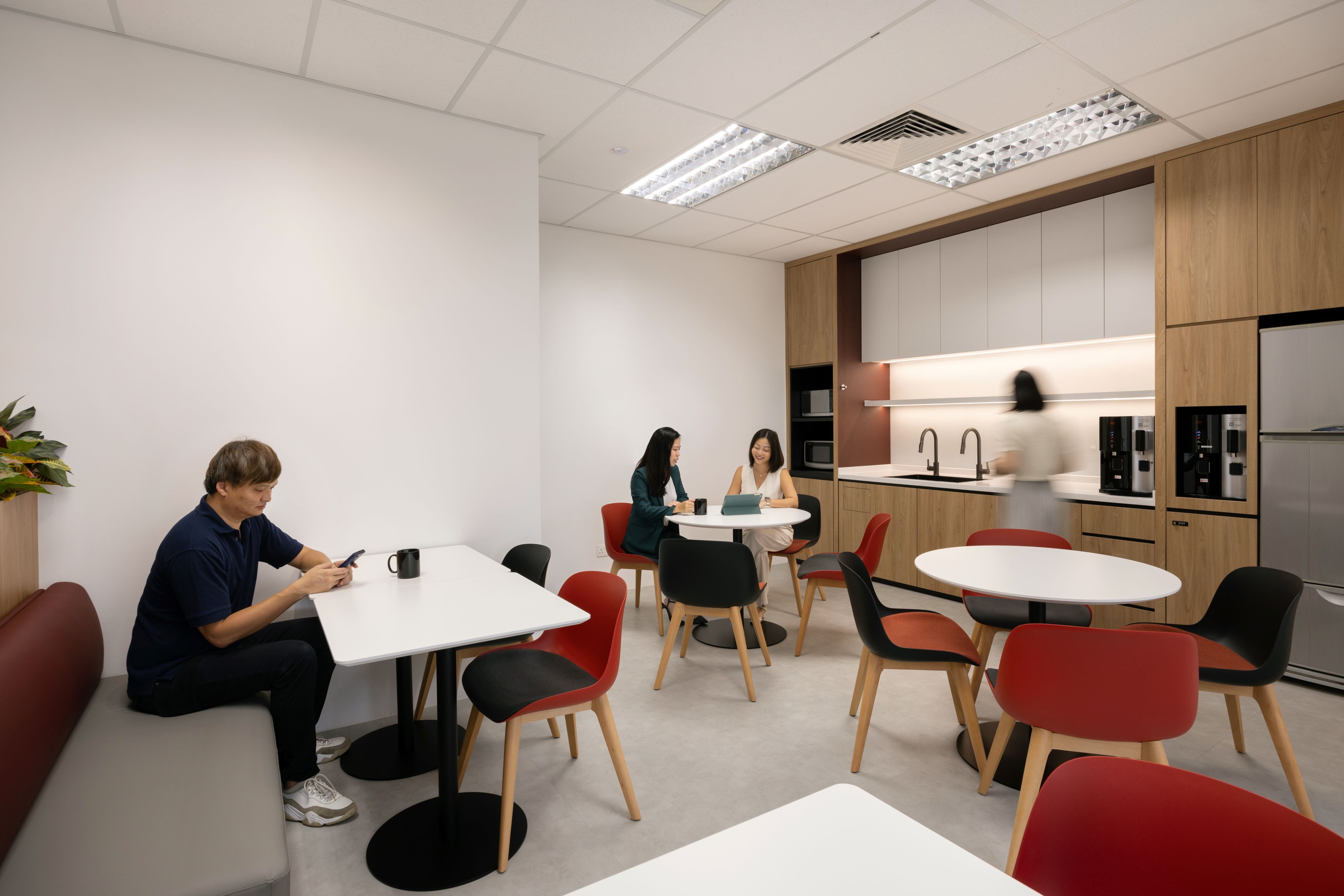 QWP_Unispace_Finbarr_Fallon_07_resized