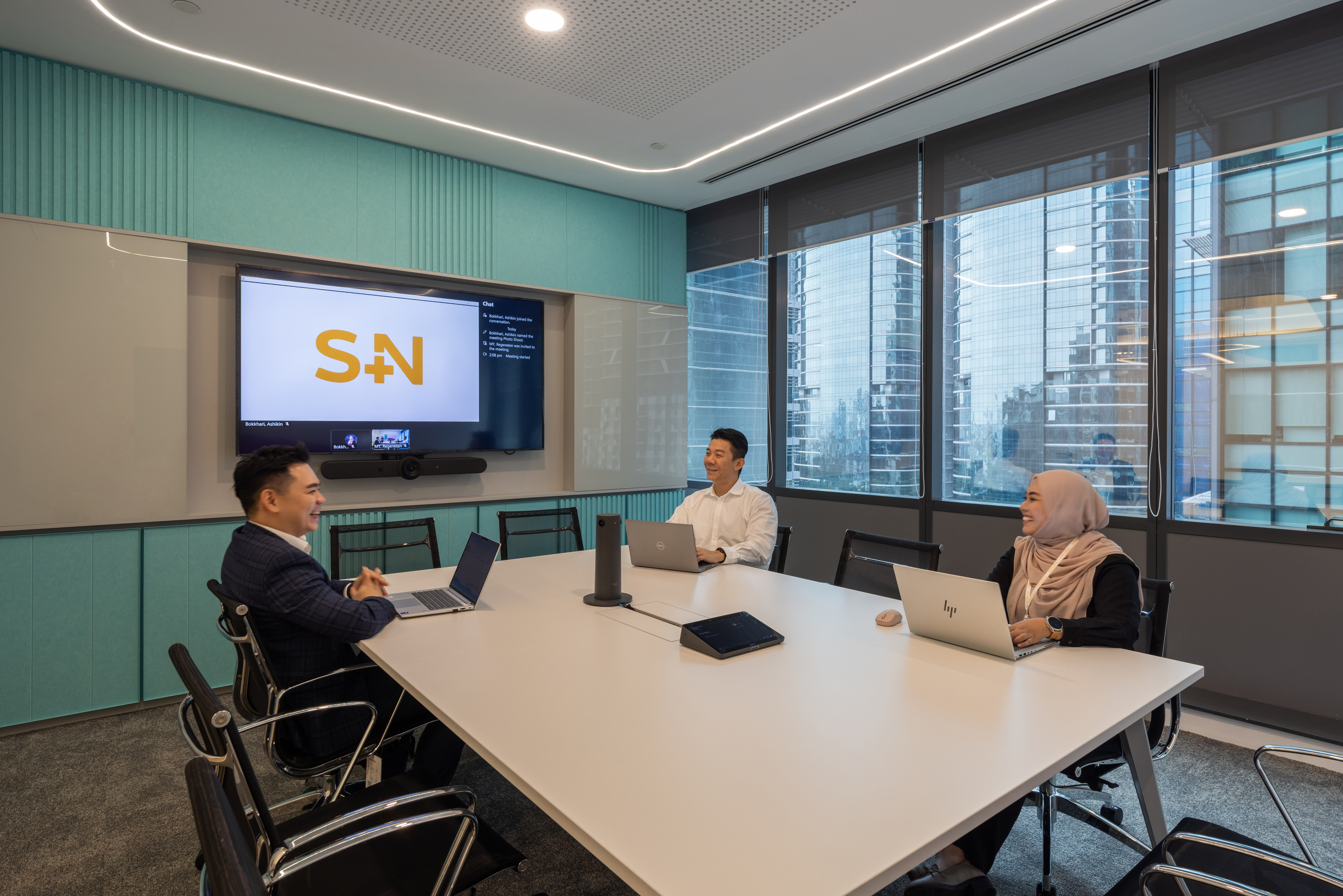 Smith+Nephew_18