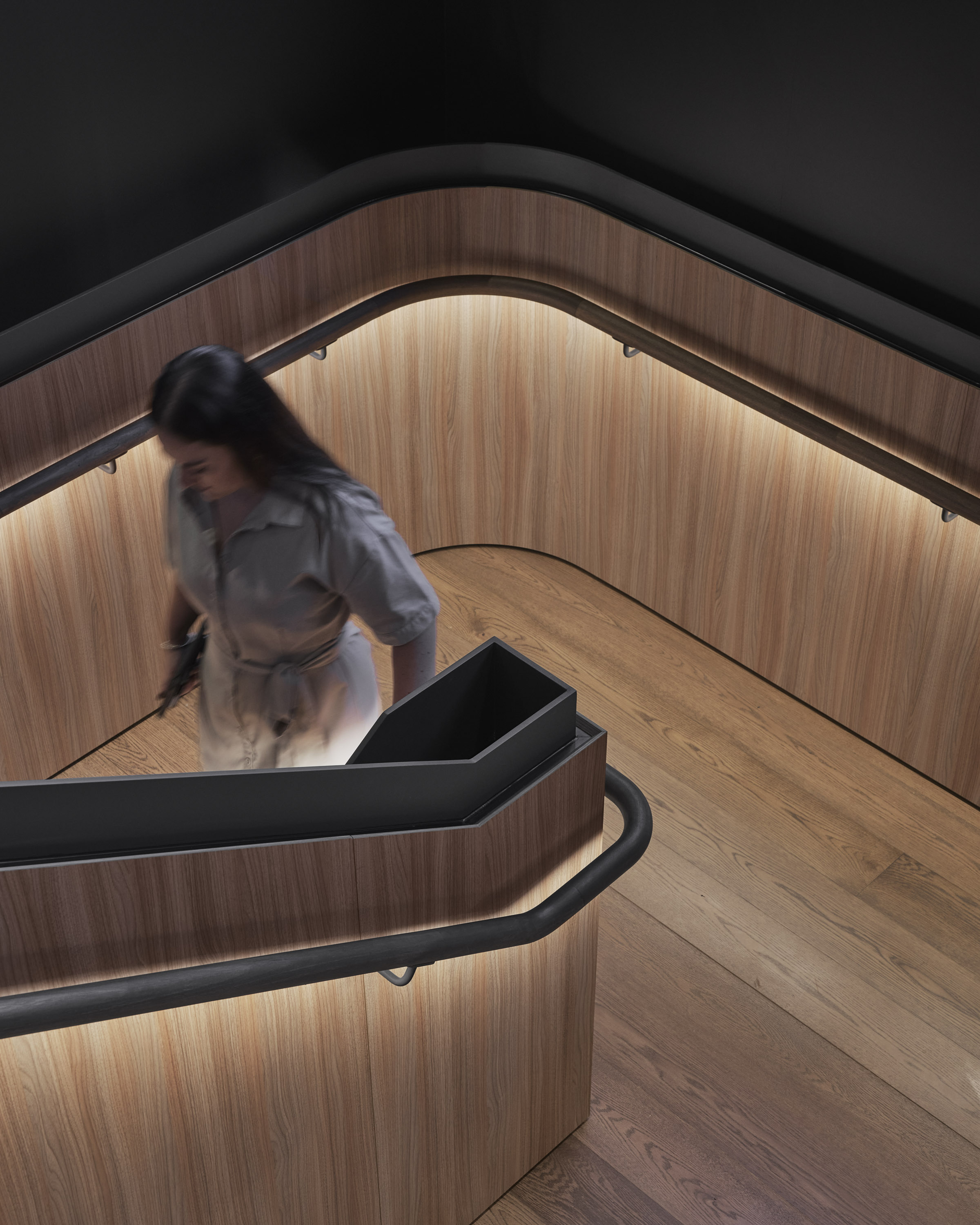 Unispace_Hall_&_Wilcox_1089LR