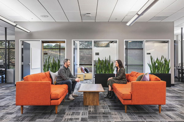 Multi cloud services provider meeting space