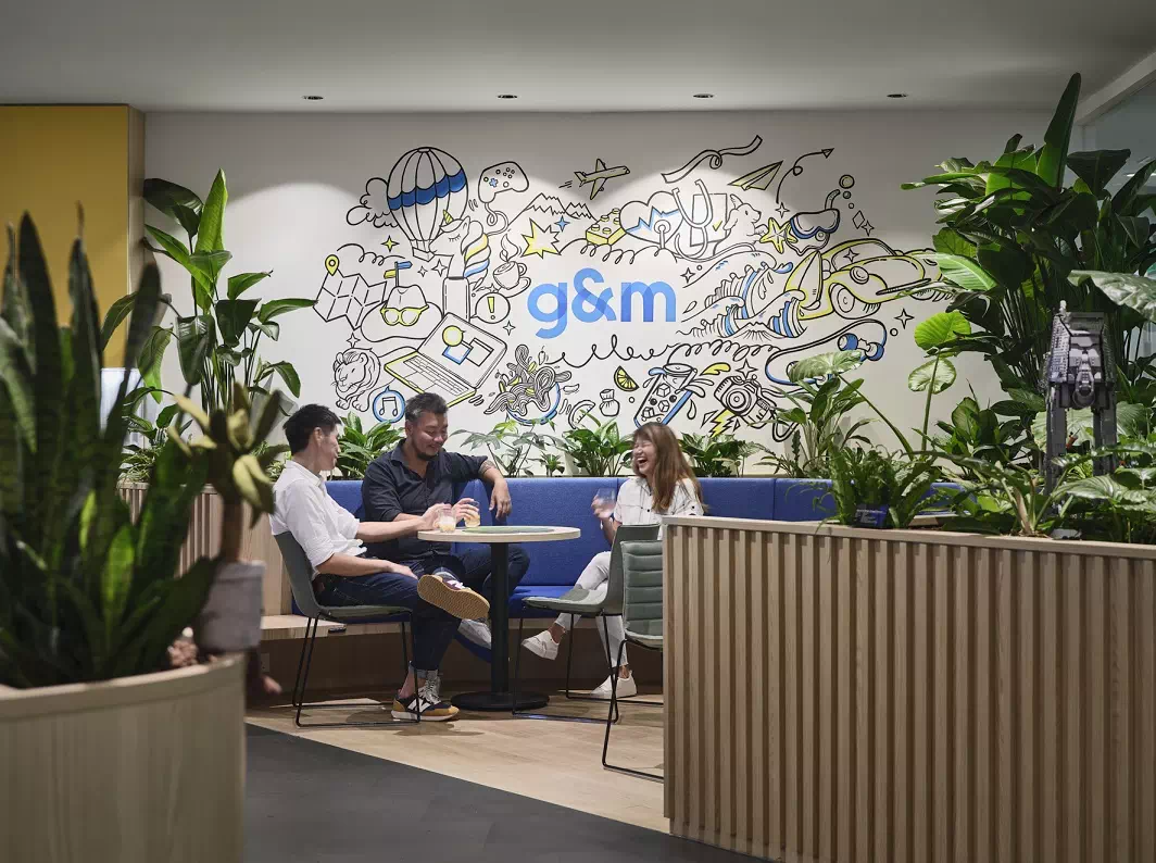 g and m